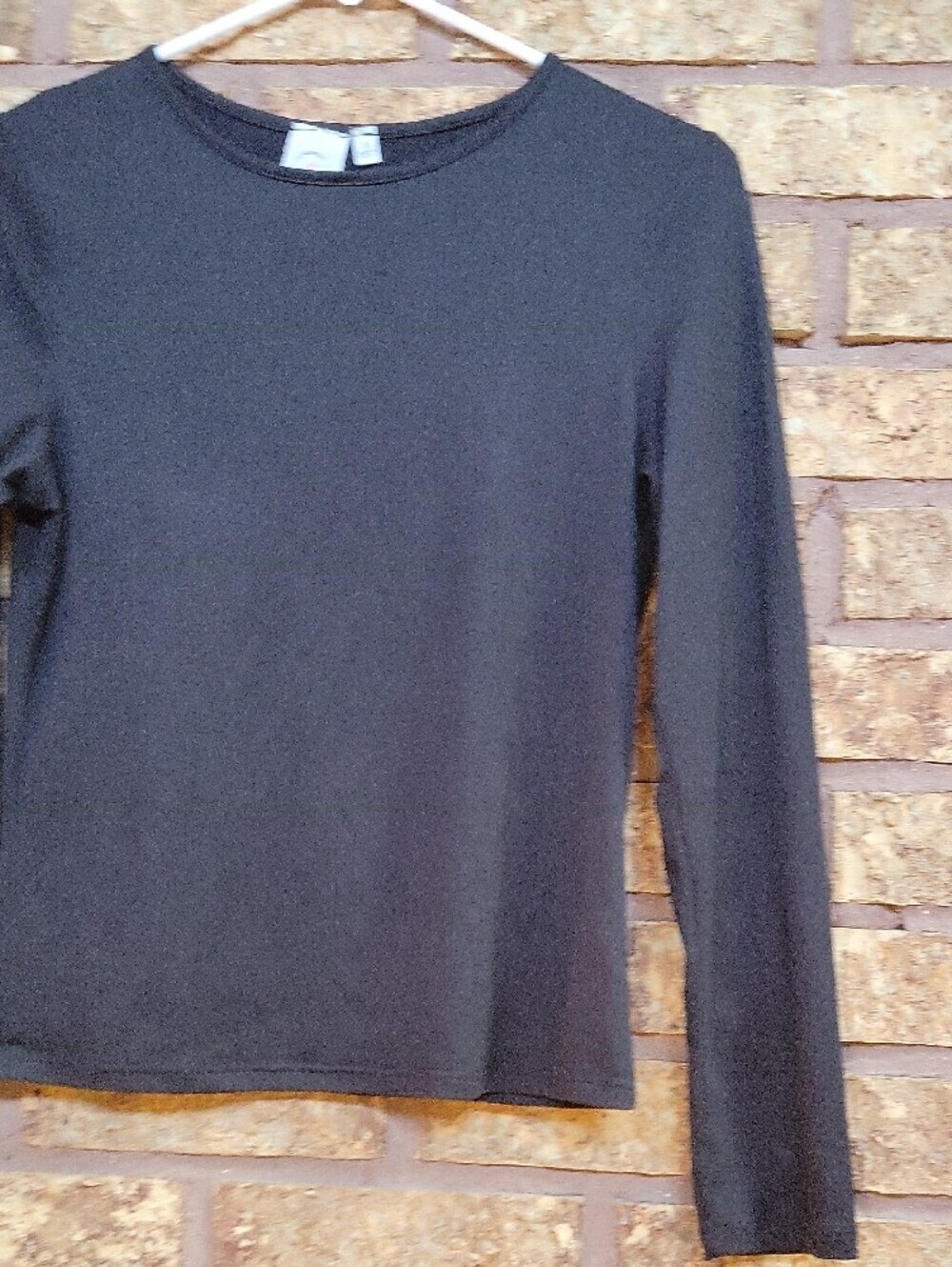 Live in the Moment Long-Sleeve Crewneck Tee Soft Stretchy Casual Size Small - Picture 4 of 8